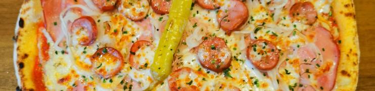 Pri dveh cesarjih Pizze