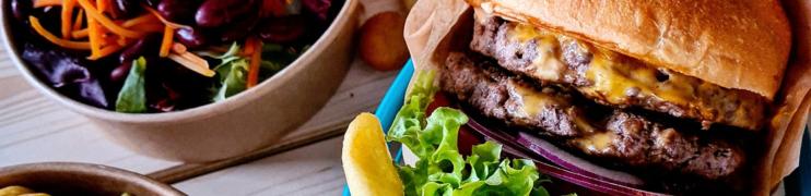 PUNKT, bistro in kavarna BURGERJI KLASIKI