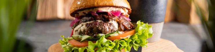 Pišek Bar BURGERJI in PERUTNIČKE