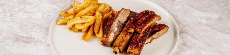 Sendvičarna Bavarski dvor Ribs / Rebrca