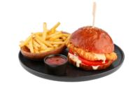 Chicken burger s pomfrijem