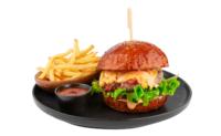 Verde burger s pomfrijem