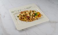 MEDITERANSKA ZELENJAVA S ČIČERIKO IN MARINIRANIM TOFUJEM