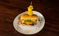 Mango house burger