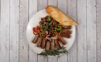 BBQ Čevapčiči s prilogo (za lačne)