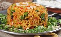Kathmandu tarkari pulao + mix vegetable raita (1/2)