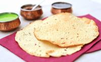 Papardam (2 kosa) + meta in mango chutney