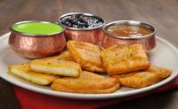 Paneer pakora + meta in mango chutney