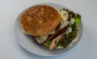 Dvojni cheeseburger