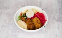 Mezze mediteranska skleda s kuskusom